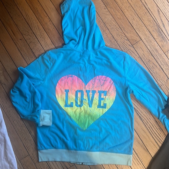 Sz L Tops Bundle - Picture 4 of 9